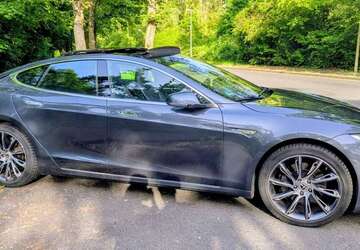Tesla Model S 273.610 km 25.750 &euro; Bad Godesberg (Bonn) 53177