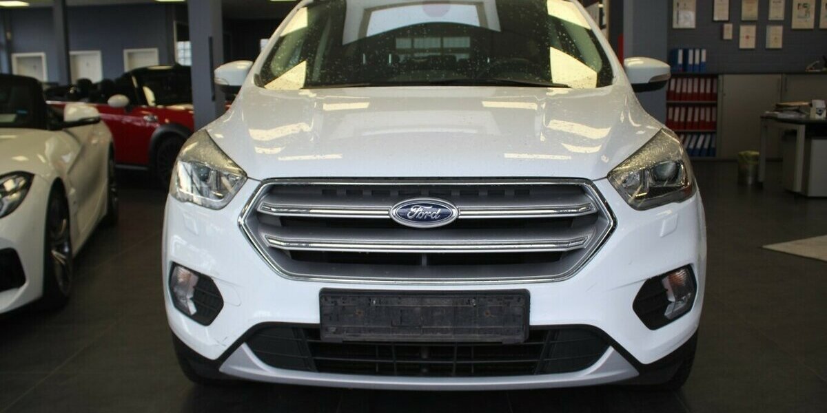 Ford Kuga 1.5 EcoBoost 2x4 ST-Line 105.030 km 12.980 &euro; Euskirchen 53881