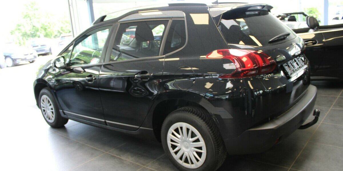 Peugeot 2008 BlueHDi 100 Style - Panorama - 134.357 km 8.980 &euro; Euskirchen 53881