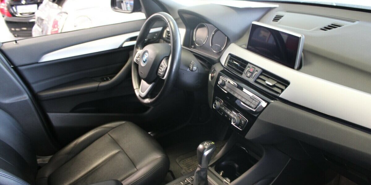 BMW X1 xDrive25e Aut. Advantage 36.880 km 23.980 &euro; Euskirchen 53881