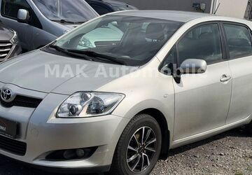 Toyota Auris 70.000 km 4.699 &euro; Euskirchen 53879