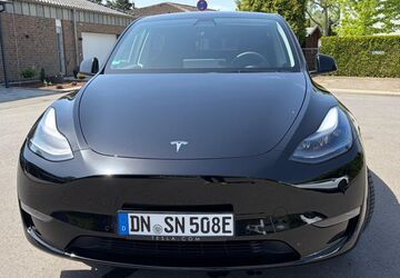 Tesla Model Y 30.116 km 36.500 &euro; Düren 52351