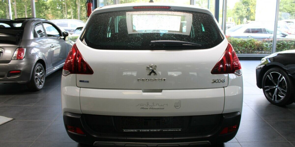 Peugeot 3008 All PurTECH 130 - Panorama - 98.263 km 8.980 &euro; Euskirchen 53881