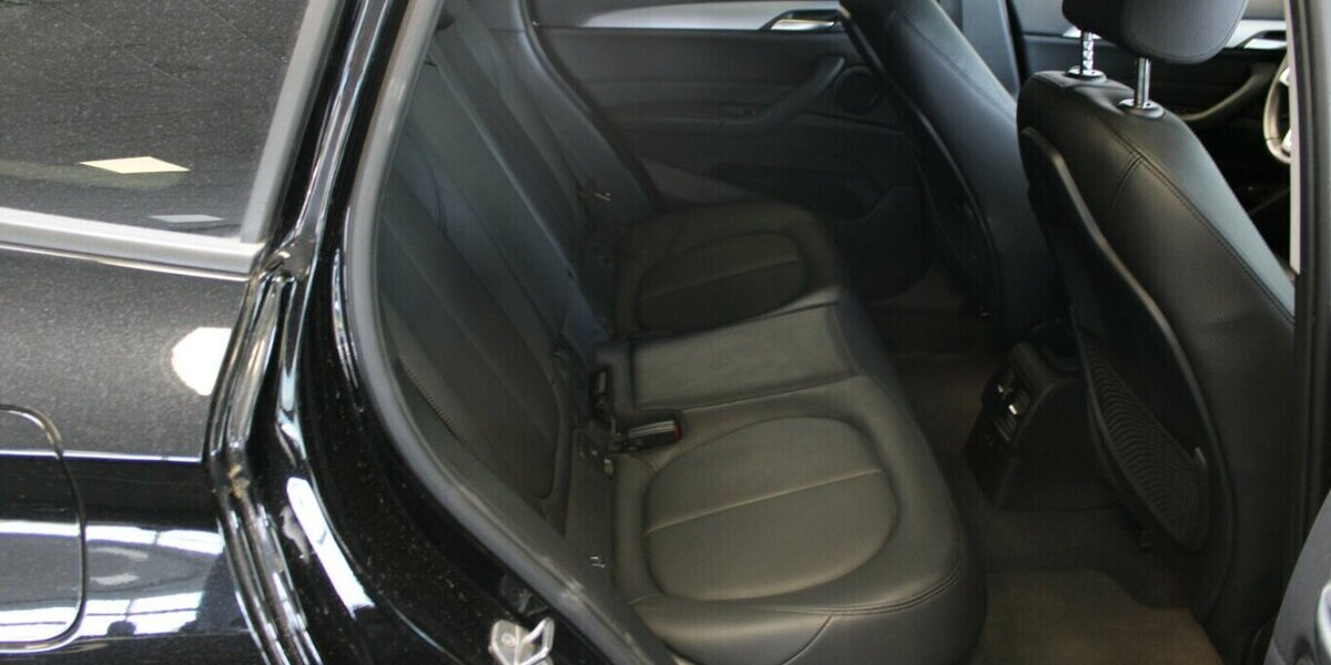 BMW X1 xDrive25e Aut. Advantage 36.880 km 23.980 &euro; Euskirchen 53881