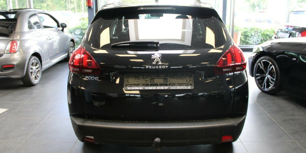 Peugeot 2008 BlueHDi 100 Style - Panorama - 134.357 km 8.980 &euro; Euskirchen 53881