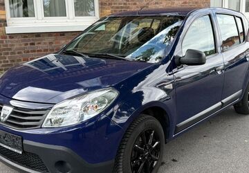 Dacia Sandero 85.000 km 3.290 &euro; Düren 52349
