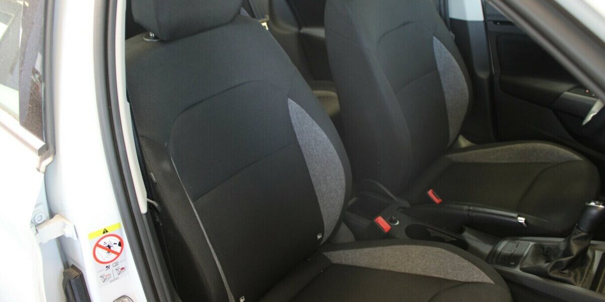Skoda Kamiq 1.0 TSI Essence 34.139 km 17.480 &euro; Euskirchen 53881