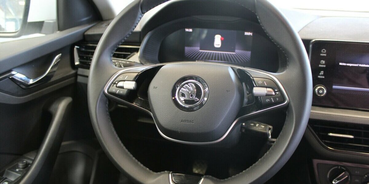 Skoda Kamiq 1.0 TSI Essence 34.139 km 17.480 &euro; Euskirchen 53881
