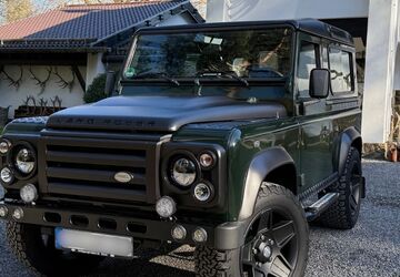 Land Rover Defender 56.000 km 51.900 &euro; Euskirchen 53879