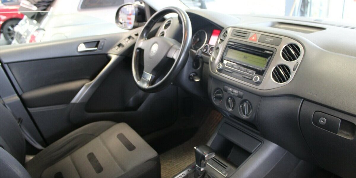 VW Tiguan 2.0 TDI Aut. - Panorama - AHK - 87.627 km 11.480 &euro; Euskirchen 53881