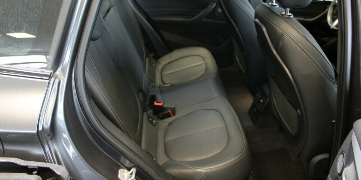 BMW X1 xDrive25i Aut. Sport Line - Head-Up - 95.924 km 19.980 &euro; Euskirchen 53881