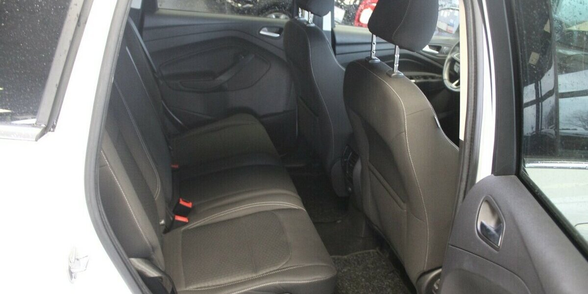 Ford Kuga 1.5 EcoBoost 2x4 ST-Line 105.030 km 12.980 &euro; Euskirchen 53881