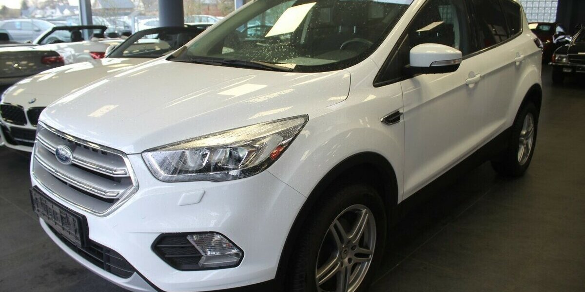 Ford Kuga 1.5 EcoBoost 2x4 ST-Line 105.030 km 12.980 &euro; Euskirchen 53881