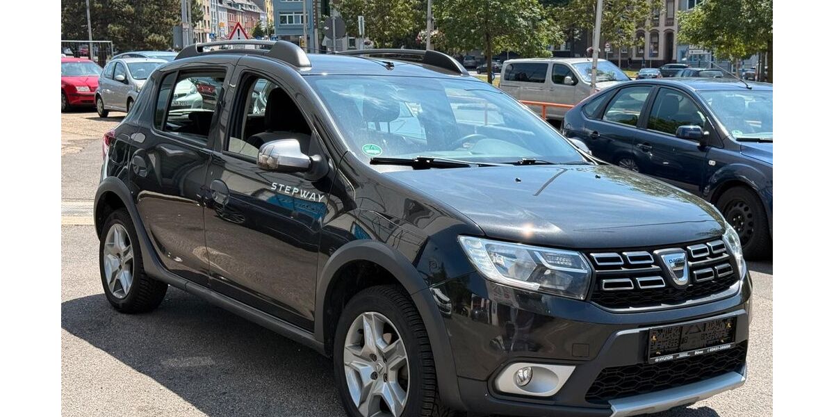 Dacia Sandero 160.000 km 4.750 &euro; Düren 52349