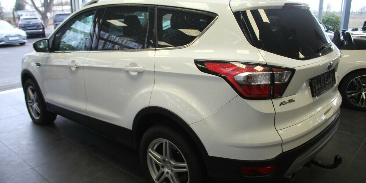 Ford Kuga 1.5 EcoBoost 2x4 ST-Line 105.030 km 12.980 &euro; Euskirchen 53881