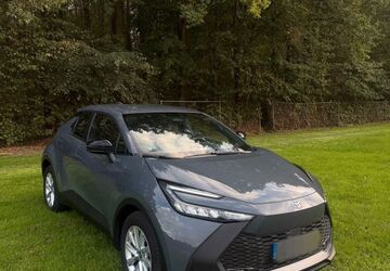 Toyota C-HR 19.000 km 22.750 &euro; Bonn 53111