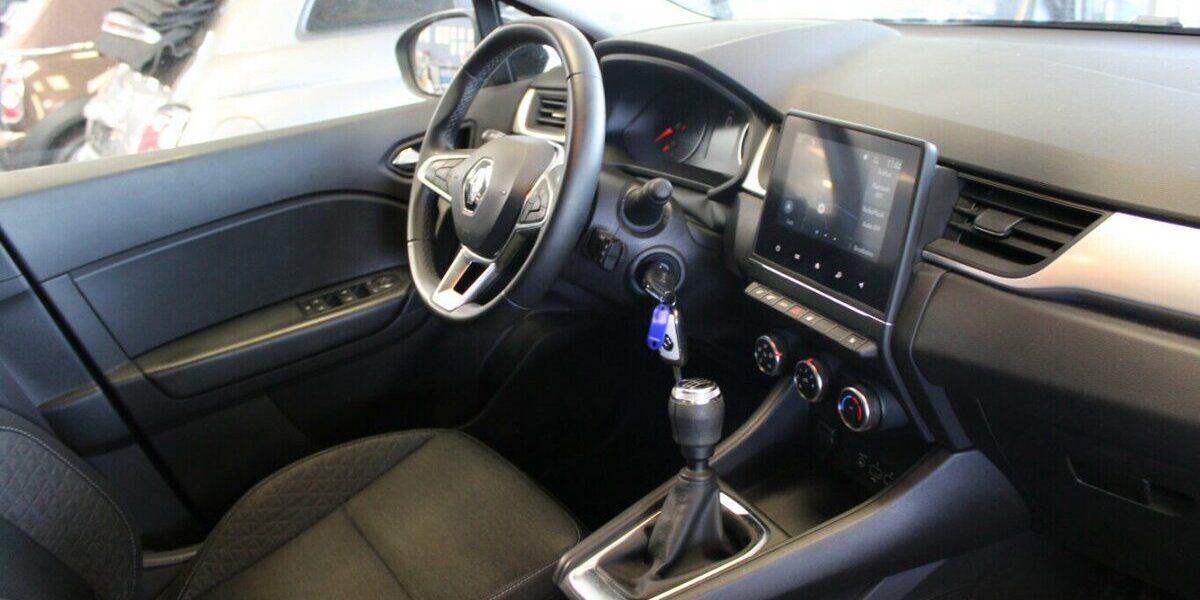 Renault Captur TCe Mild Hibrid 140 GPF EQUILIBRE 86.838 km 14.980 &euro; Euskirchen 53881