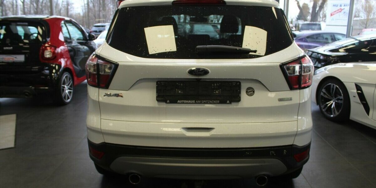 Ford Kuga 1.5 EcoBoost 2x4 ST-Line 105.030 km 12.980 &euro; Euskirchen 53881
