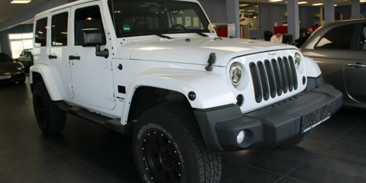 Jeep Wrangler Unlimited 2.8 CRD DPF Aut. Sahara 125.220 km 24.980 &euro; Euskirchen 53881