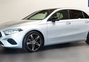 Mercedes-Benz A 180 19.539 km 29.900 &euro; Düren 52349
