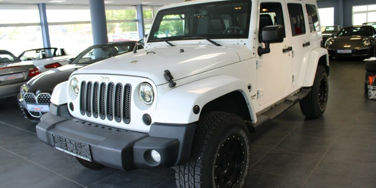 Jeep Wrangler Unlimited 2.8 CRD DPF Aut. Sahara 125.220 km 24.980 &euro; Euskirchen 53881