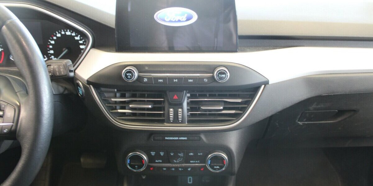 Ford Focus Turnier 1.5 EcoBlue Aut. COOL&CONNECT 169.884 km 7.980 &euro; Euskirchen 53881