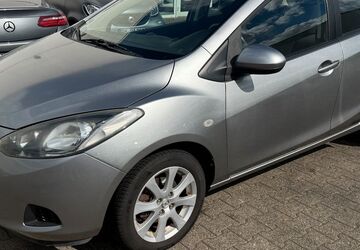 Mazda 2 122.400 km 4.650 &euro; Brühl 50321