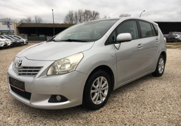 Toyota Verso 182.000 km 5.998 &euro; Bonn 53227