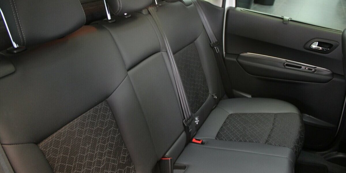 Peugeot 3008 All PurTECH 130 - Panorama - 98.263 km 8.980 &euro; Euskirchen 53881